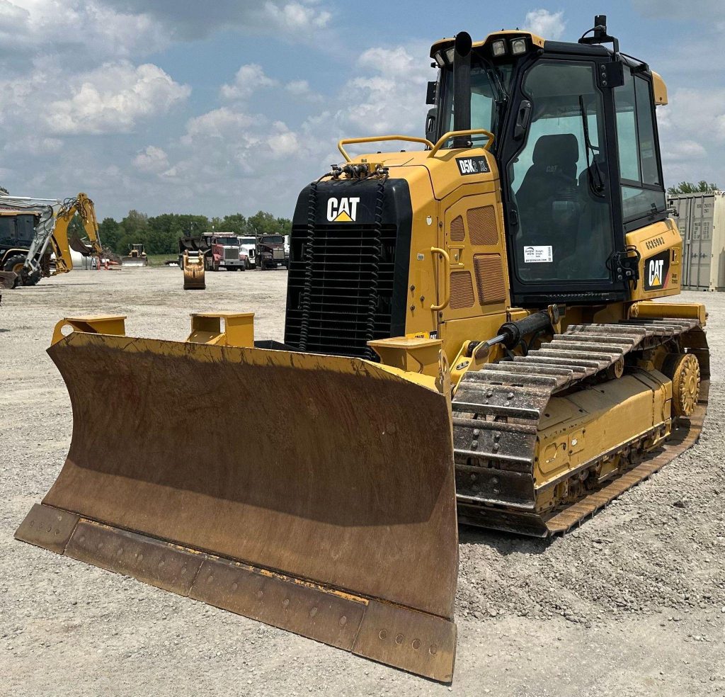 2016 Caterpillar D5K XL Dozer